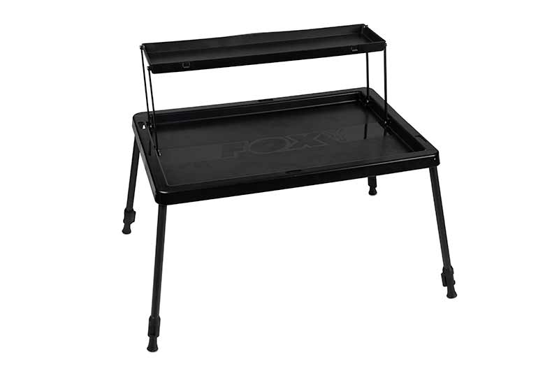 Stoly, stolky, špajzy