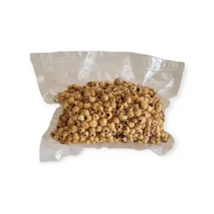 Loupaný tygří ořech vařený a vakuovaný.