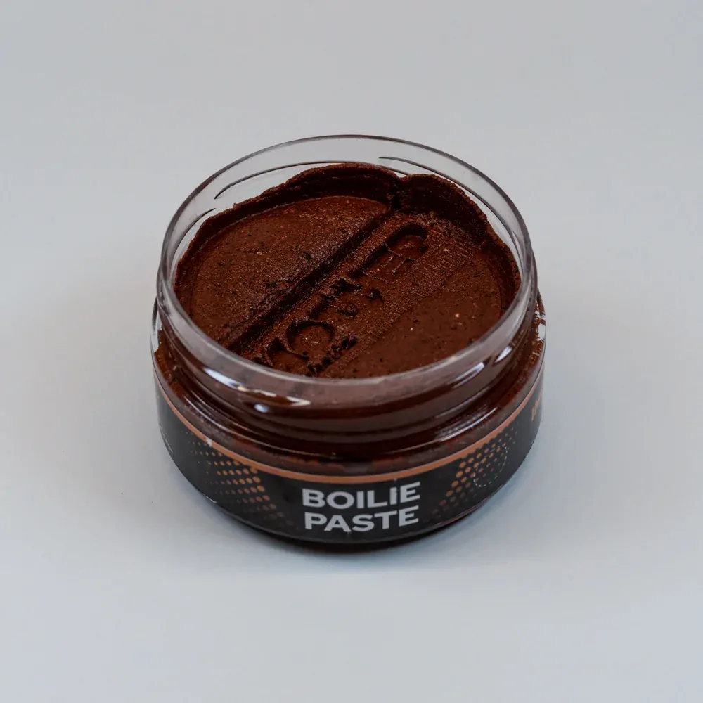 Obalovací pasta zahradní jahoda.