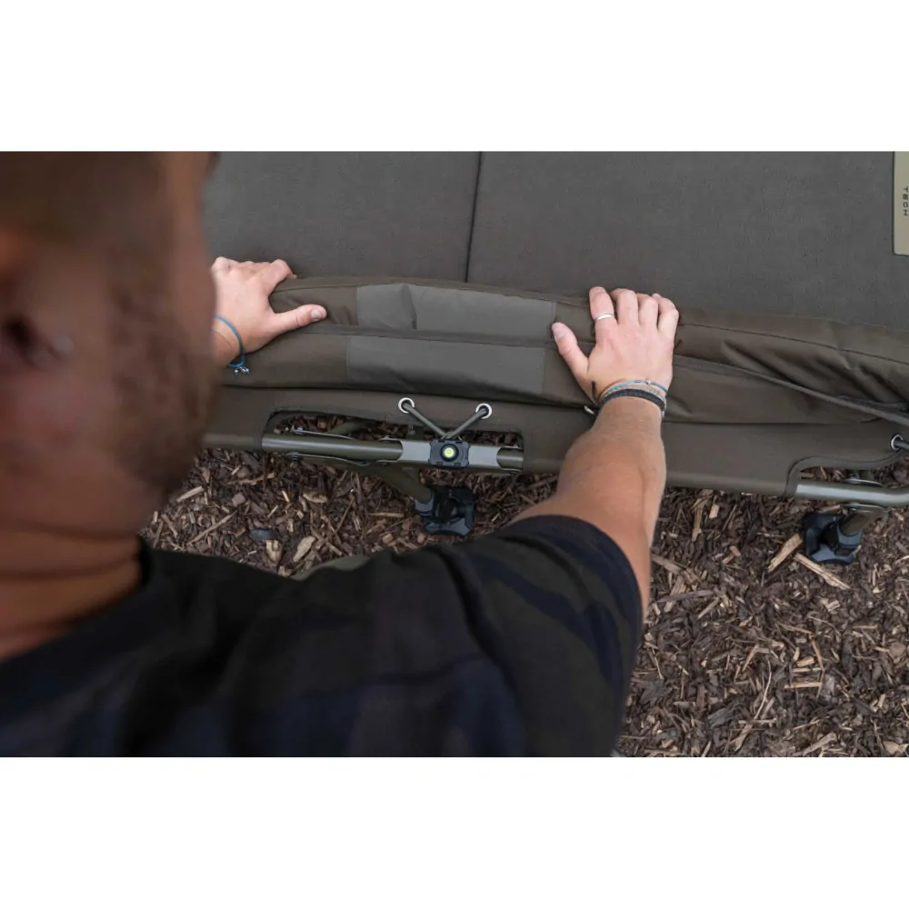 AVID Carp Leveltech Bedchair