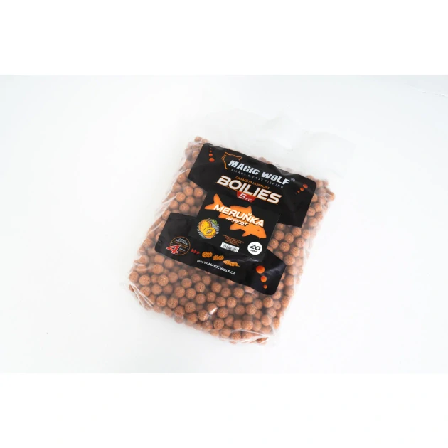 Magic Wolf - Boilies Meruňka 5kg
