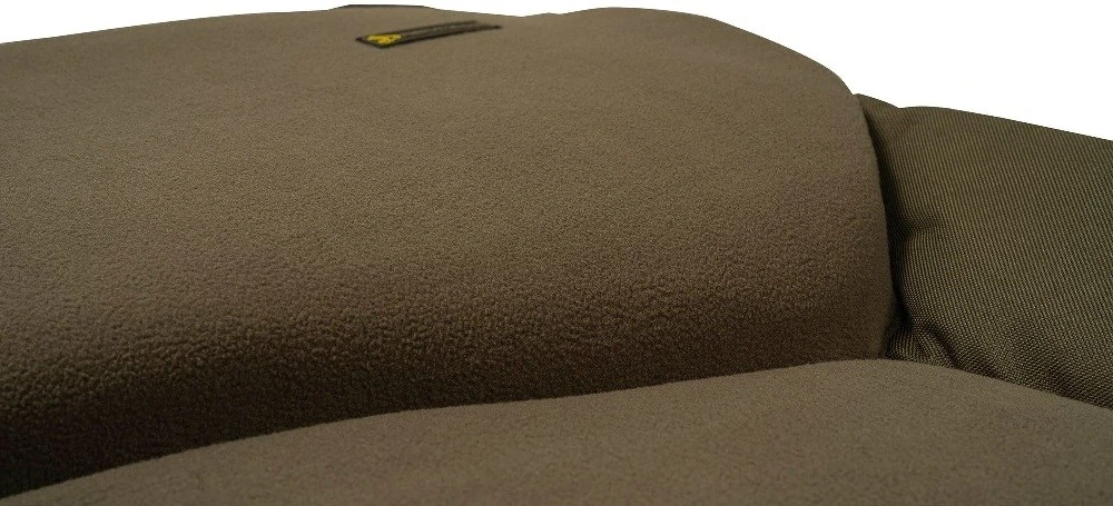Avid Carp Lehátko Revolve Bed
